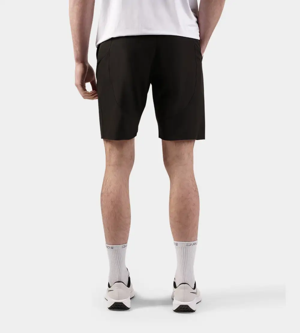 LUXE GOLF SHORTS - BLACK - Image 2