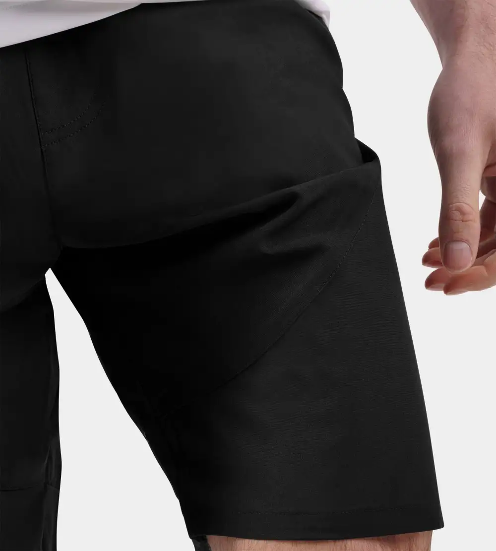 LUXE GOLF SHORTS - BLACK - Image 3